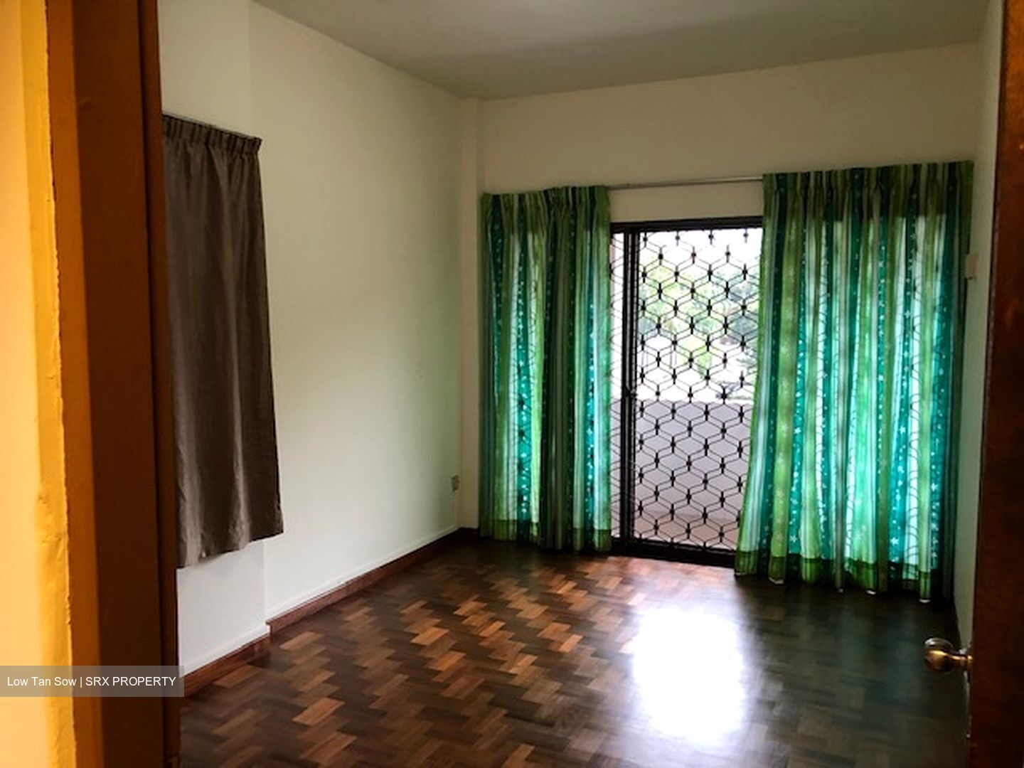 Golden Hill Estate (D19), Terrace #365400261